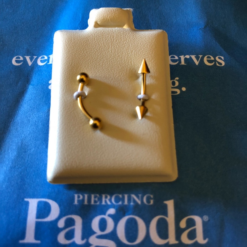 Surface Tragus piercing ( brand new never worn )